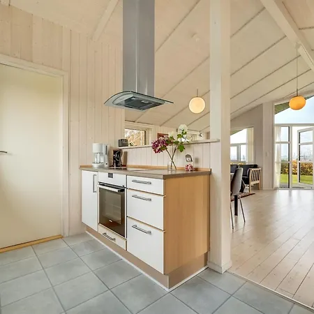 Hébergement de vacances Duschanka - 50m To The Fjord By Interhome