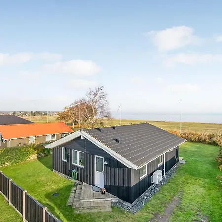 Duschanka - 50m To The Fjord By Interhome *