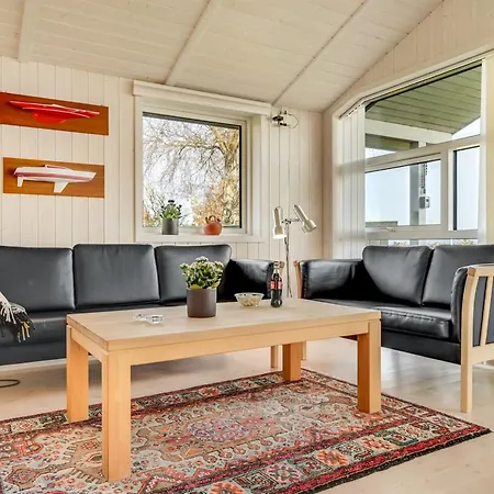 Duschanka - 50m To The Fjord By Interhome *